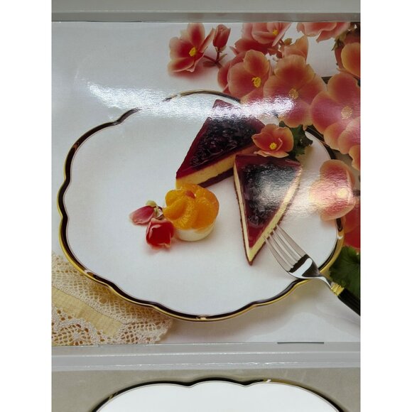NWB VTG Mikasa 10" Dessert Plate | White Ceramic with Gold Trim – Rare Tableware - Picture 4 of 10